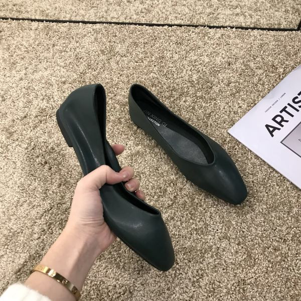 Új modell női hegyes cipő - műbőrből