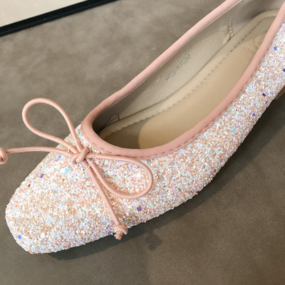 Alkalmi női cipők lapos talppal - két modell