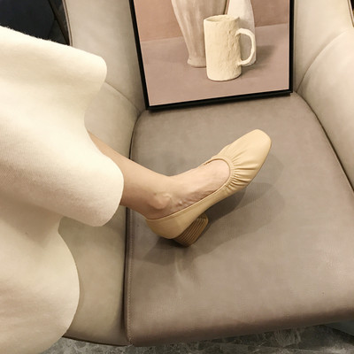 Női alkalmi cipő lekerekített eko bőrből készült modell vastag sarokkal több modellben