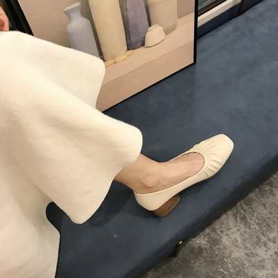 Női alkalmi cipő lekerekített eko bőrből készült modell vastag sarokkal több modellben