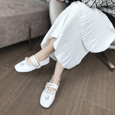 Női cipő eko bőrből és csatból