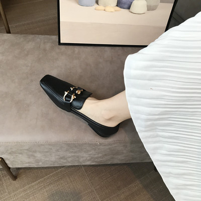 Új modell női bőr cipő fém elemmel - két modell