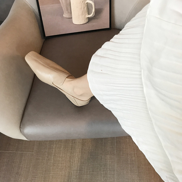 Új modell női bőr cipő fém elemmel - két modell