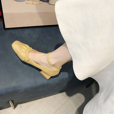 Öko bőrből készült női cipők új modellje több modellben