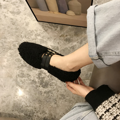 Alkalmi női pehelycipő bőr csattal - két modell