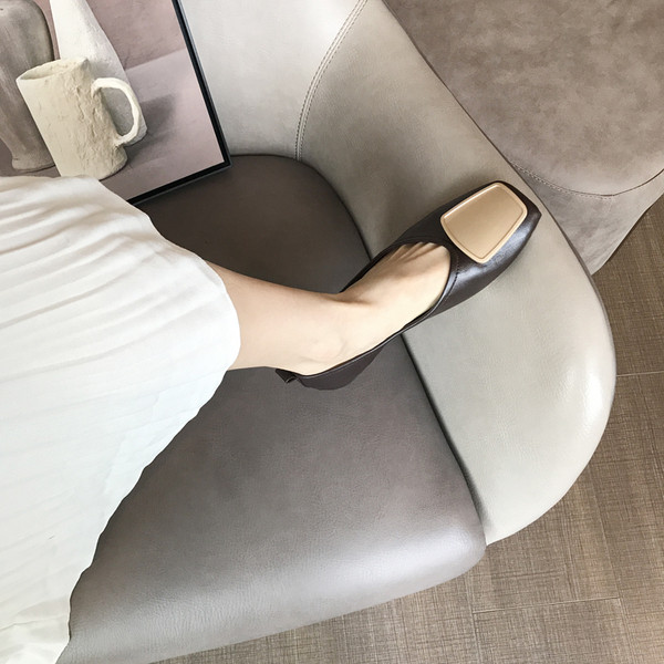 Νέο μοντέλο γυναικεία έκο δερμάτινα παπούτσια  με επίπεδη σόλα