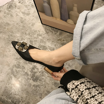 Moderni ženski model cipela na špic s petom od 3,5 cm