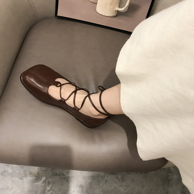 Női bőr fűzős cipő - két modell