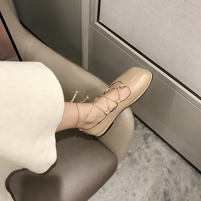 Női bőr fűzős cipő - két modell