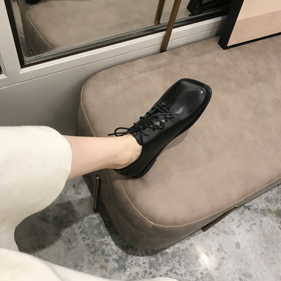 Női bőr fűzős cipő - két modell