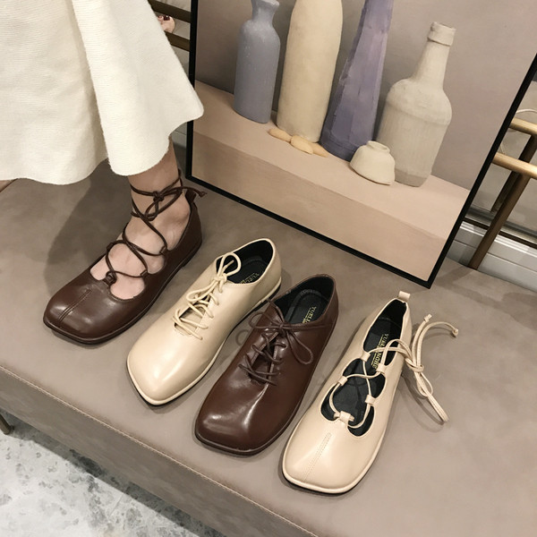 Női bőr fűzős cipő - két modell