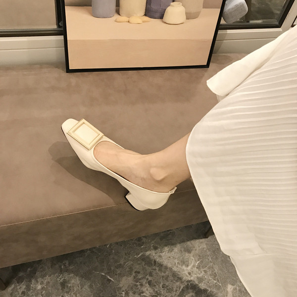 Női alkalmi cipő 4 cm-es sarokmagassággal