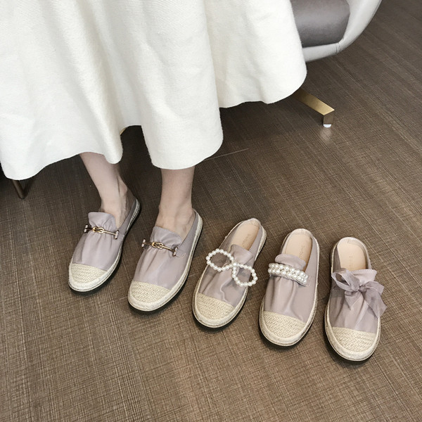 Gyöngyös, lapos talpú női alkalmi cipő - többféle modell