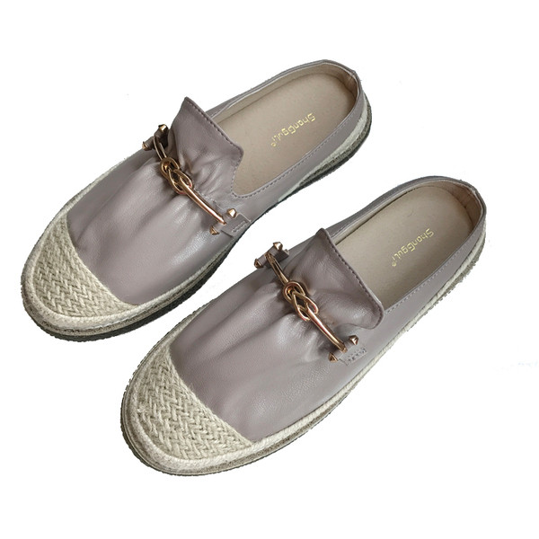 Gyöngyös, lapos talpú női alkalmi cipő - többféle modell