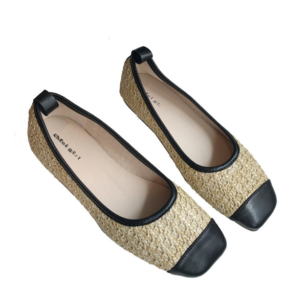 Női alkalmi cipő - lapos talppal és szalaggal