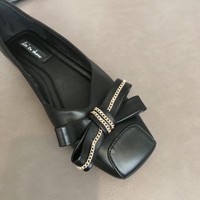 Új modell női bőr cipő szalaggal - két modell