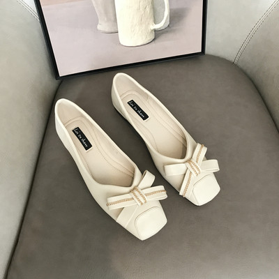 Új modell női bőr cipő szalaggal - két modell