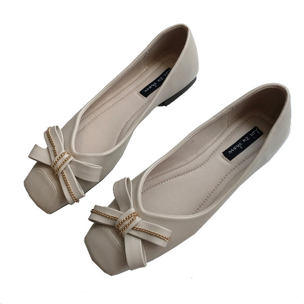 Új modell női bőr cipő szalaggal - két modell