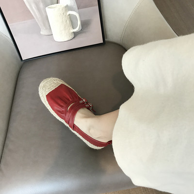 Lapos talpú női bőrcipők - többféle modell