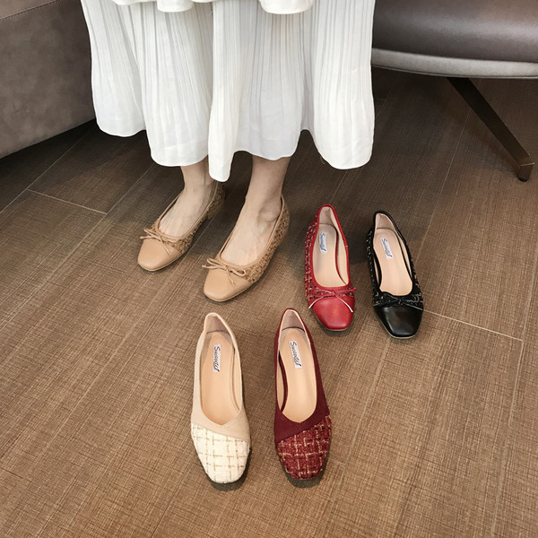 Aktuális lapos talpú női cipők két modellben