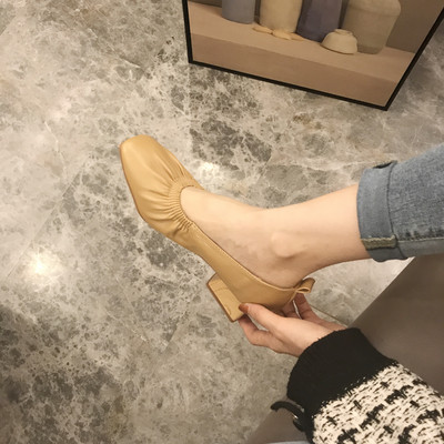 Női bőrcipő 4,5 cm-es sarokkal