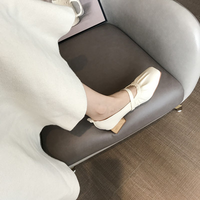 Női bőrcipő 4,5 cm-es sarokkal