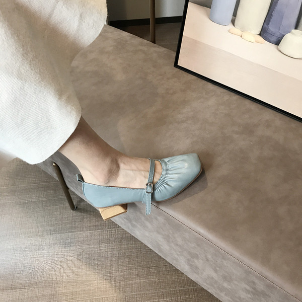 Női bőrcipő 4,5 cm-es sarokkal