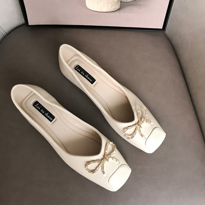 Műbőrből készült alkalmi női cipő több színben