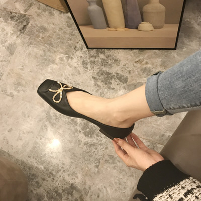 Műbőrből készült alkalmi női cipő több színben