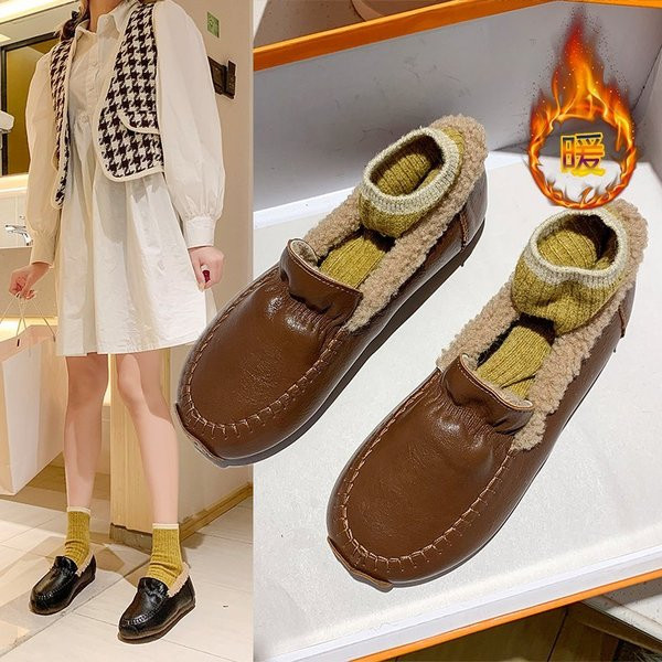 Női alkalmi cipő műbőrből, meleg béléssel barna és fekete színben