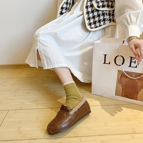 Női alkalmi cipő műbőrből, meleg béléssel barna és fekete színben