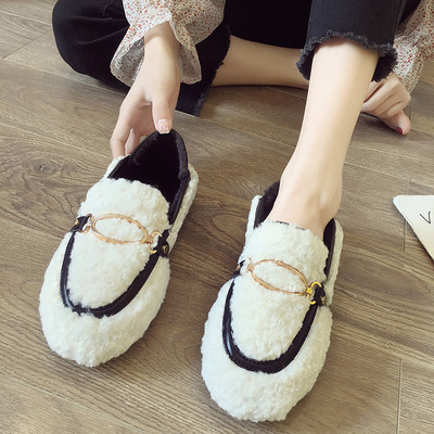 Női alkalmi pehelycipő fém elemmel - két modell