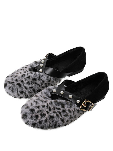 Női alkalmi cipő új modellje állatmintával