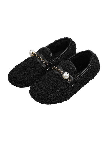 Női alkalmi pehelycipő lapos talppal, fém díszítéssel