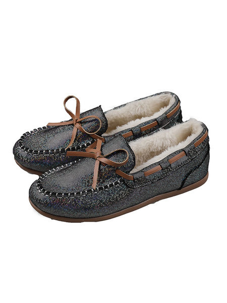 Fényes női cipő puha béléssel és szalaggal