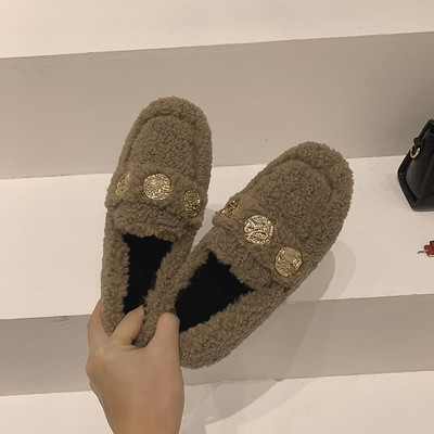 Női alkalmi pehelycipő fém díszítéssel, lapos talppal