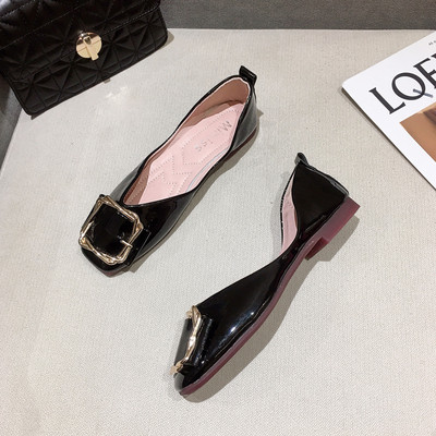 Aktuális női cipők szalaggal és csattal - több modell