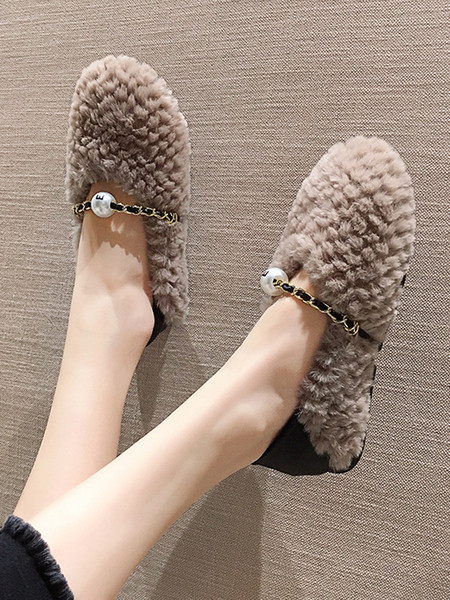 Model nou de pantofi dama cu puf si lant metalic