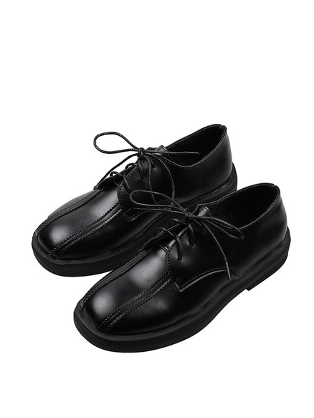 Alkalmi női cipő fűzővel - tiszta modell