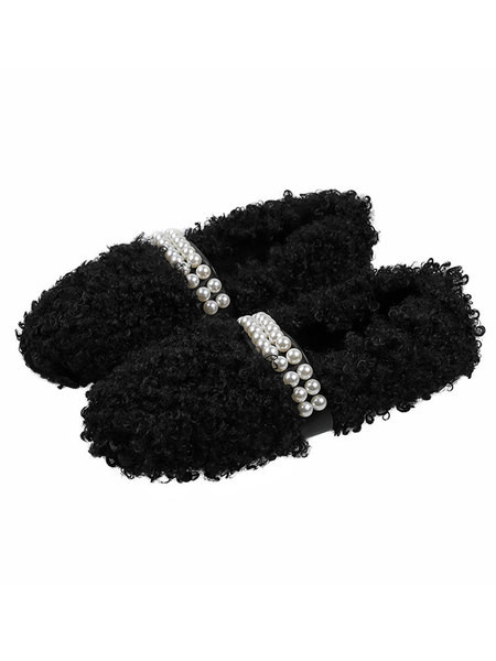 Új pehelycipő modell gyöngyökkel és lapos talppal