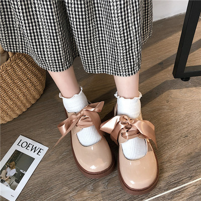 Új modell női alkalmi cipő fűzős