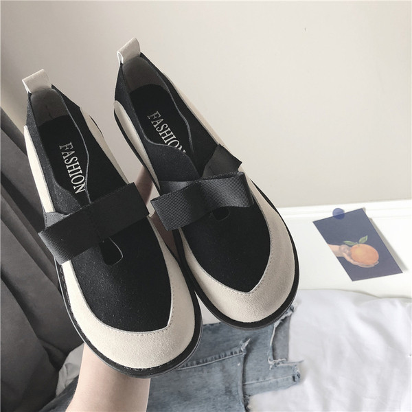 Alkalmi női cipő fekete és barna szalaggal