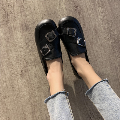 Női alkalmi cipő eko bőrből, fém csatokkal