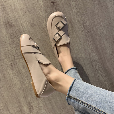 Női alkalmi cipő eko bőrből, fém csatokkal