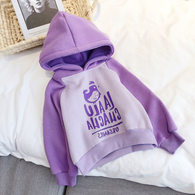 Sport gyerek pulóver kapucnival és különféle alkalmazásokkal