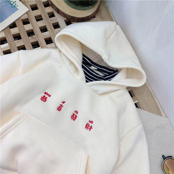 Gyerek pulóver lányoknak kapucnival és feliratokkal