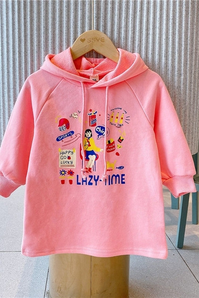 Gyermek pulóver közepes hosszúságú és színes felvitellel