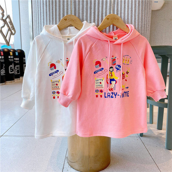 Gyermek pulóver közepes hosszúságú és színes felvitellel