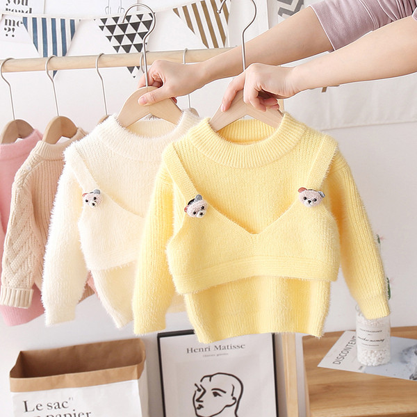 Modern téli gyerek pulóver ovális nyakkivágással és 3D elemmel