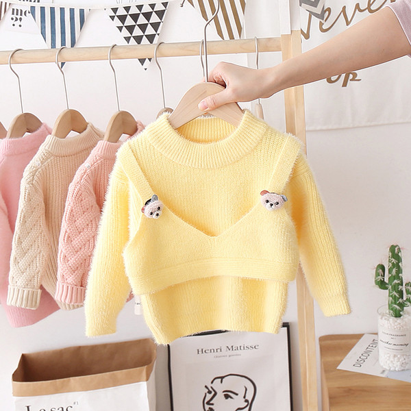 Modern téli gyerek pulóver ovális nyakkivágással és 3D elemmel